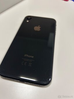 Apple iPhone XR, 64GB Black - 3