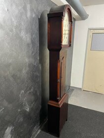 PODLAHOVÉ HODINY 1931 - 3