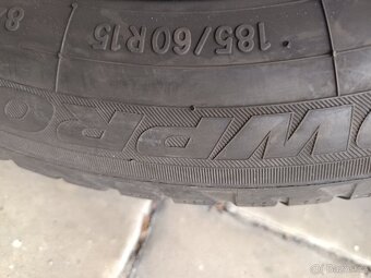 Pneu - 185/60 R15 - 3