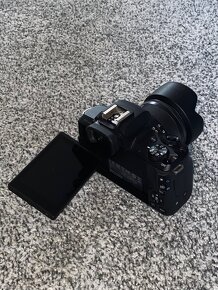 CANON EOS M50 - 3