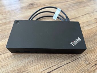Lenovo T14 (65 W zdroj) + Lenovo USB-C Dock Gen2(135W zdroj) - 3
