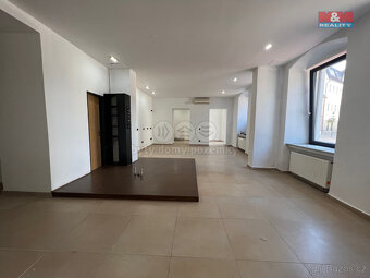 Pronájem obchod a služby, 100 m², Strakonice, Palackého nám. - 3