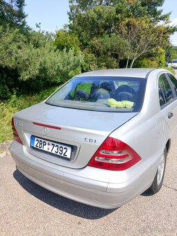 Mercedes-Benz - 3