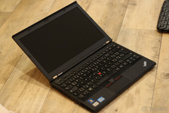 ThinkPad X230 - 3