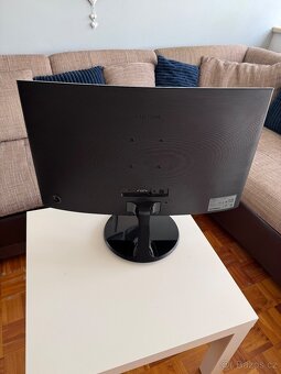 🖥️ Samsung 27″ Curved Monitor – prohnutý displej,super stav - 3