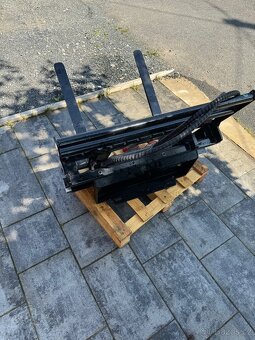 Hydraulické paletizační vidle s posuvem - 3