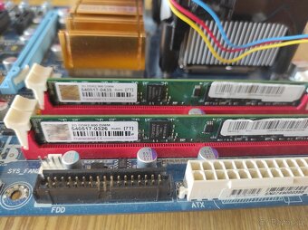 Základní deska Gigabyt GA-P35-DS3R+intel core 2 duo+DDR2 2GB - 3