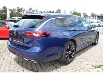 Opel Insignia kombi 2.0 CDTI ST Ultimate 4x4 rok 04/2021 - 3