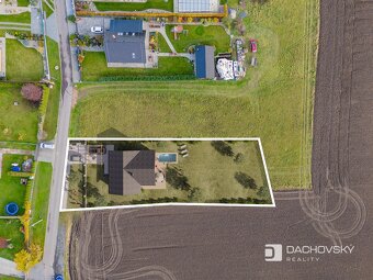 Prodej stavebního pozemku 5910 m² - 3