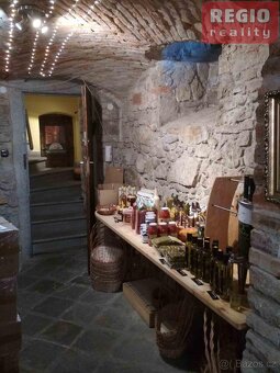 Pronájem nebytového prostoru v centru Místku, Antonínovo nám - 3