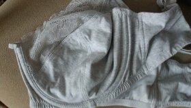 DÁMSKÉ PRÁDLO/ PODPRSENKA s krajkou 80-90 D/E + druhá Zdarma - 3