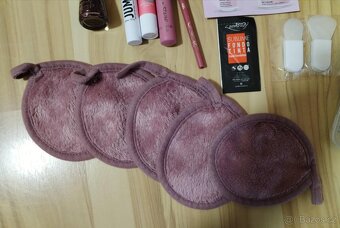 Sada kosmetiky- Max Factor, Maybelline, Nyx, Dr. PawPaw - 3