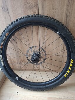 Prodam karbon rafky sleva 3000kč - 3