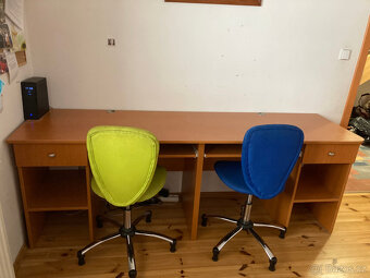 Psací stůl pro 2 děti se 2 židlemi - 3