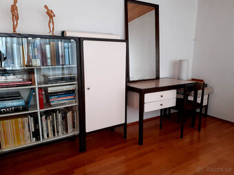 Studentův pokoj nebo kancelář - 3