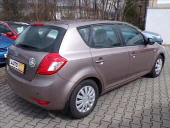 Kia Cee´d 1,4 i16V KLIMATIZACE - 3