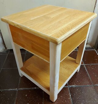 Stolička s úložným prostorem. - 3