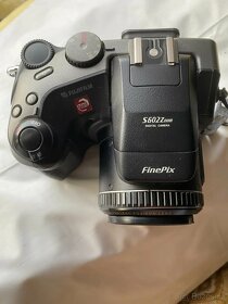 Digitální fotoaparát FujiFilm FinePix Series S602Zoom - 3