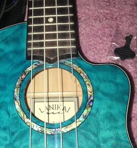 Jako nové Lanikai koncertní ukulele s příslušenstvím - 3
