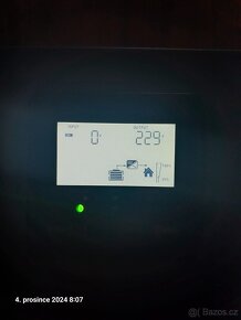Prodám hybridní solární měnič 1kW/230V- 12V max 600Wp - 3