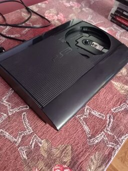 Sony PS3 Super Slim včetně her - 3
