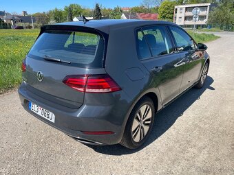 Prodám VW E-Golf elektrický - 3