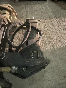 Pikr na Traktorbagr CAT 432 F - 3