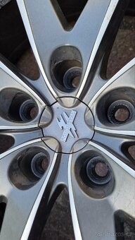 Litá kola Fondmetal s letními pneu Bravuris 255/55 R18 - 3
