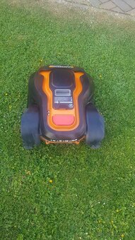 Robotická sekačka WORX M900 - 3