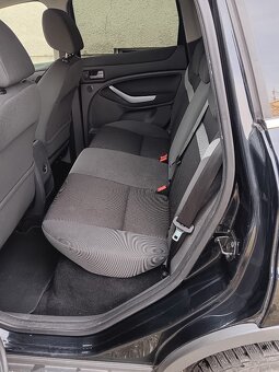 Ford Kuga - 3