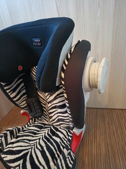 RÖMER Kidfix XP SICT zebra 15 až 36 kg - top stav - 3