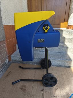 Prodám elektrický Válcový drtič EINHELL ELH 2501. - 3
