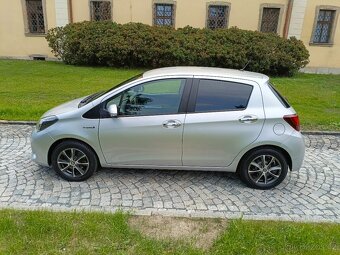 Toyota Yaris Hybrid 2016 FACELIFT AUTOMAT - 3