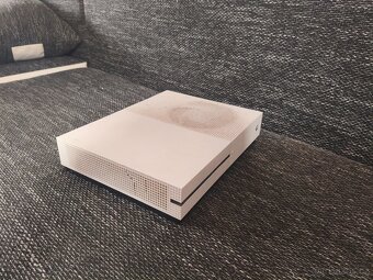 Xbox one S - 3