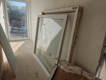 Plastová okna 145x145 - 3