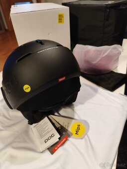 Lyžařská přilba POC Levator Mips
černá barva
POC - 3