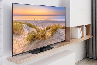 Smart Televize Panasonic 43" (108 cm) 4K Ultra UHD - 3