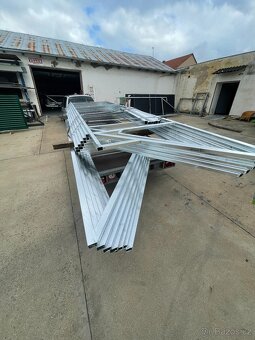 Samonosná brána - 3