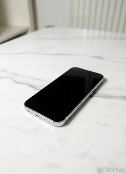 Ochranné sklo pro iPhone 13 / 13 Pro / 14 / 16e – nové - 3