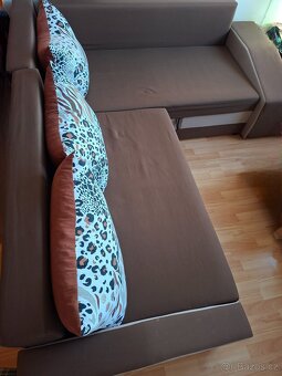 Rohová rozkládací sedačka - 3