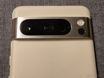 Google Pixel 8 Pro - 3