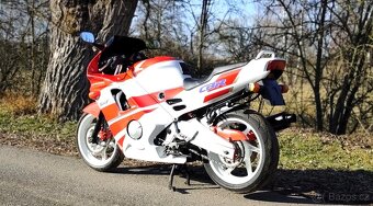 Honda CBR 600 F PC25 - 3