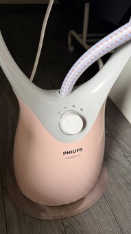 Stojanový napařovač oděvů Philips ComfortTouch - 3