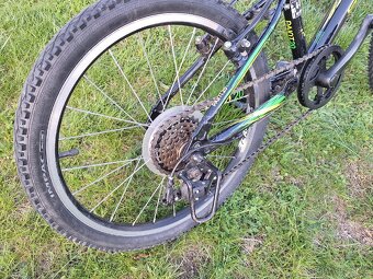 Kolo Paint superior - 3