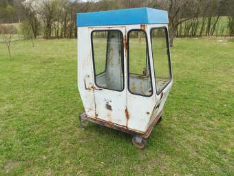 Kabina unhz 750 - 3