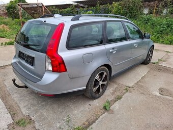 Volvo V 50 2.0 Diesel 100kw Kombi Automat Klima/Na opravu//. - 3