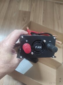 Měnič 2600w - 3