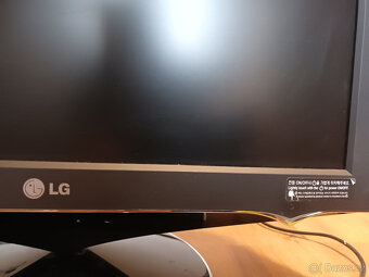 Monitor LG Flatron L1960 - 3