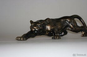 Panter v bronzové barvě patinový, 4,1kg - 3