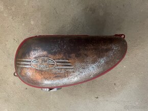 Jawa nádrž - 3
